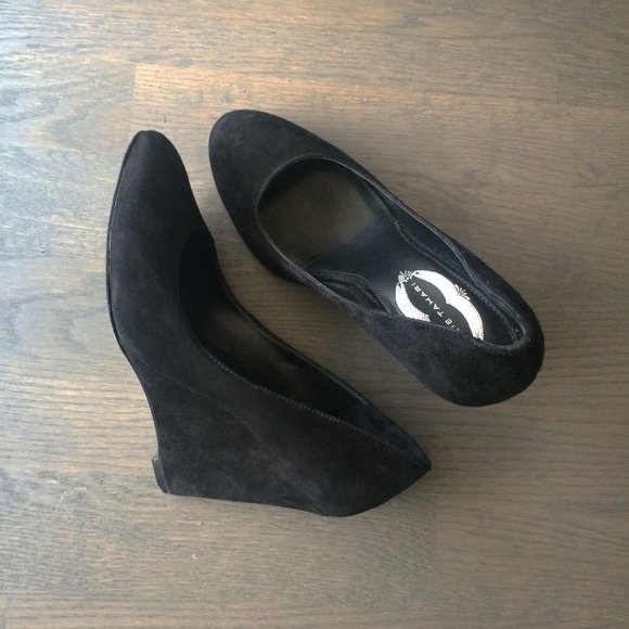 Elie Tahari | Black suede wedge heels - Picture 5 of 7